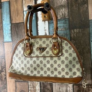 Baly Viden designer purse with matching wallet!!